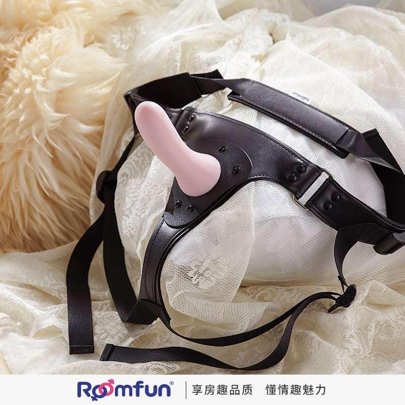 ROOMFUN CH-001 Strap On Dildo With Adjustable Belt - Jiumiluxe啾咪情趣